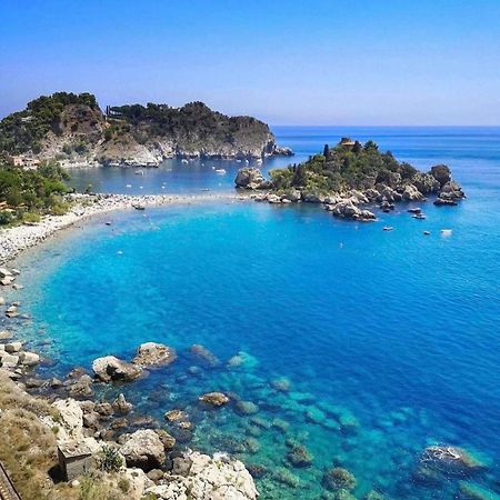 Mare Roccia Beachfront Apartment Taormina Buitenkant foto