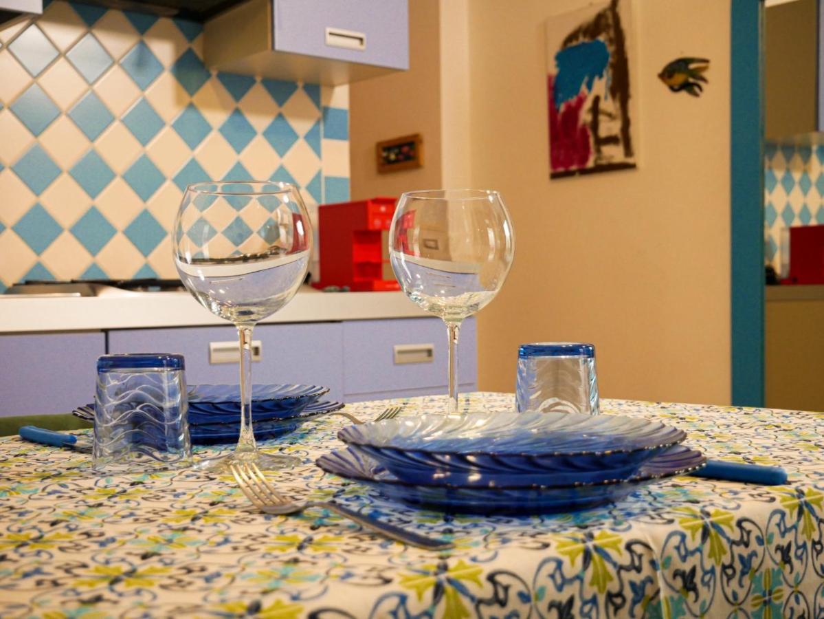 Mare Roccia Beachfront Apartment Taormina Buitenkant foto